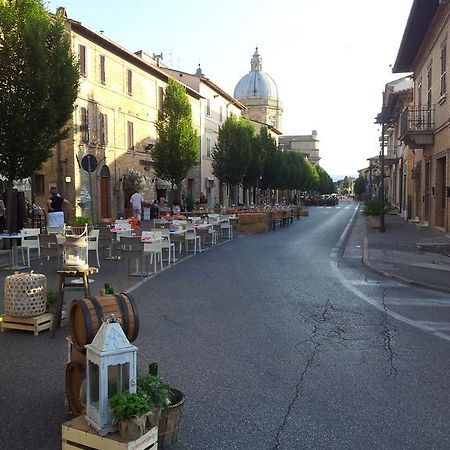 La Corte Degli Angeli Locazioni Turistiche Ассизи Экстерьер фото