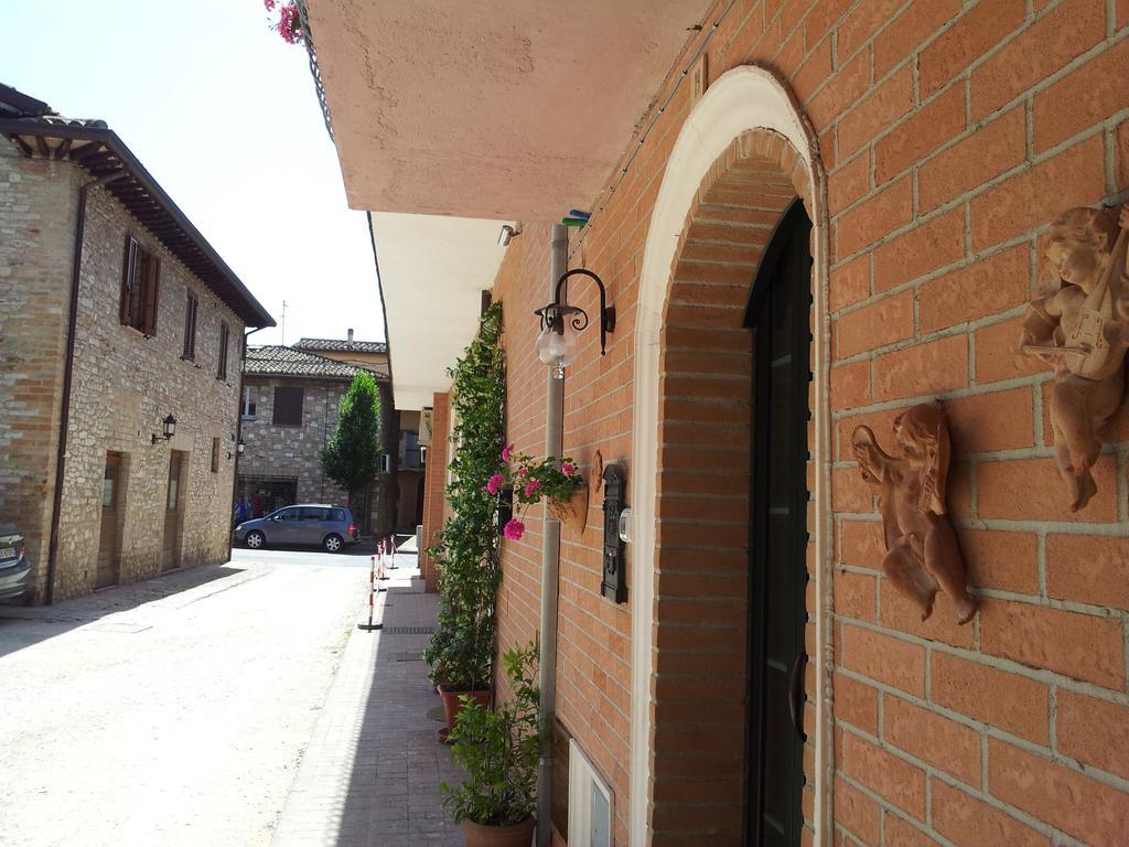 La Corte Degli Angeli Locazioni Turistiche Ассизи Экстерьер фото